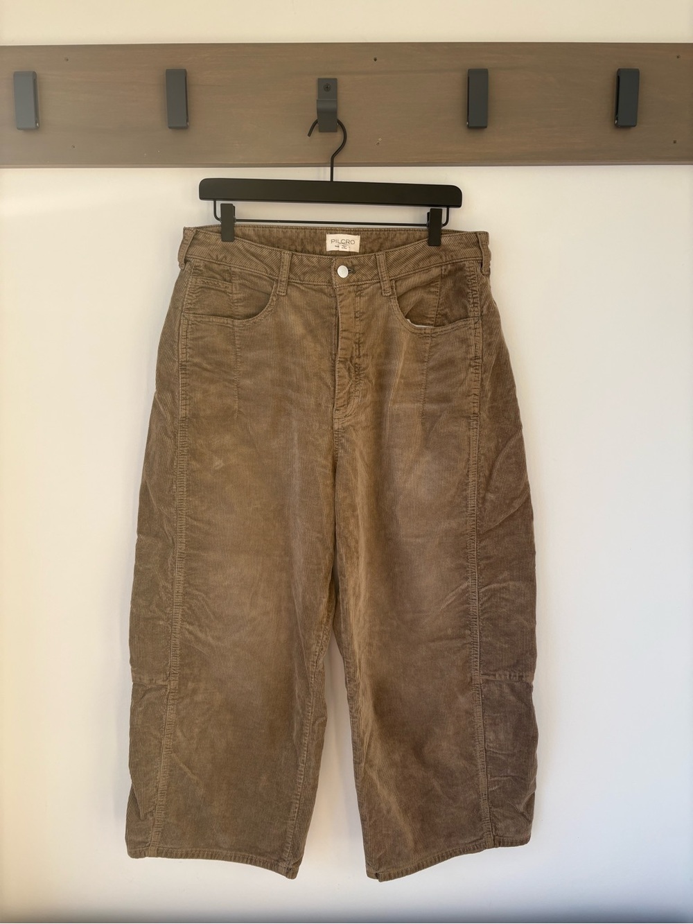 Pilcro Anthropologie Barrel Corduroy Pants Green Size 31 High Rise